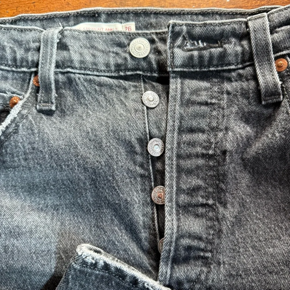 Levi's Ribcage Straight Ankle Jeans in Dark Gray - Picture 2 of 4